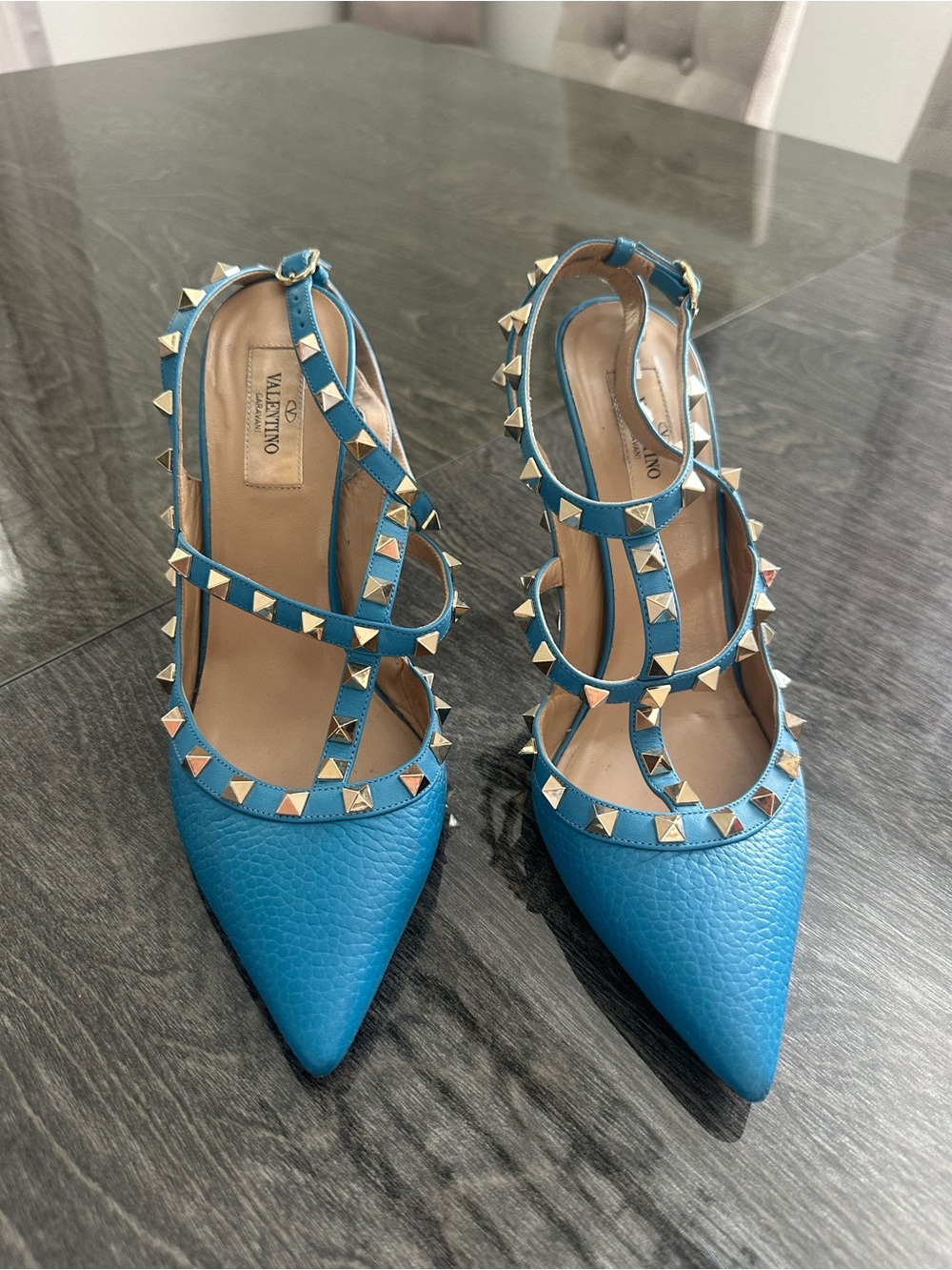 Valentino Garavani Rockstud Blue Leather Pointed-Toe Heels